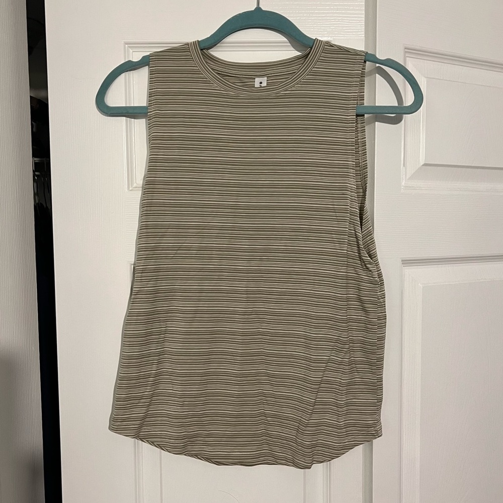 ATHLETA muscle tank workout top- NWT